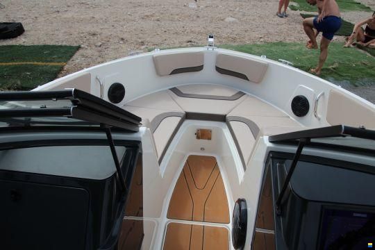 Bayliner V20 Bowrider Outboard 115PS