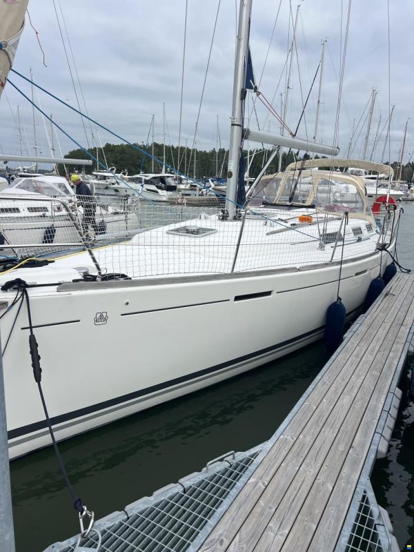 Dufour Grand Large 365