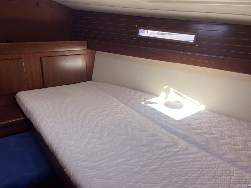 Dufour Grand Large 365