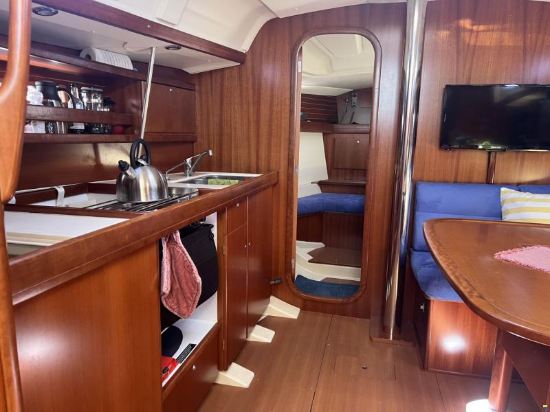 Dufour Grand Large 365