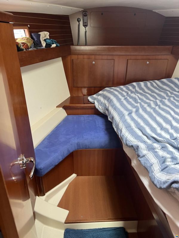 Dufour Grand Large 365
