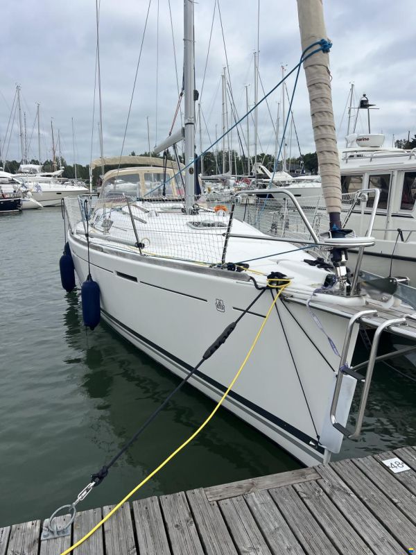 Dufour Grand Large 365