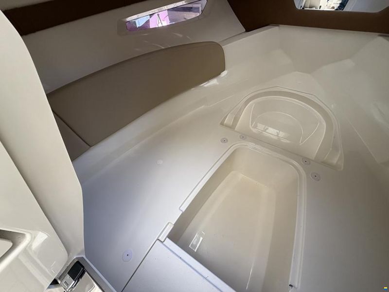 Sea Ray 230 Sunsport OB