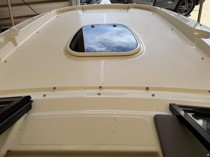 Sea Ray 230 Sunsport OB