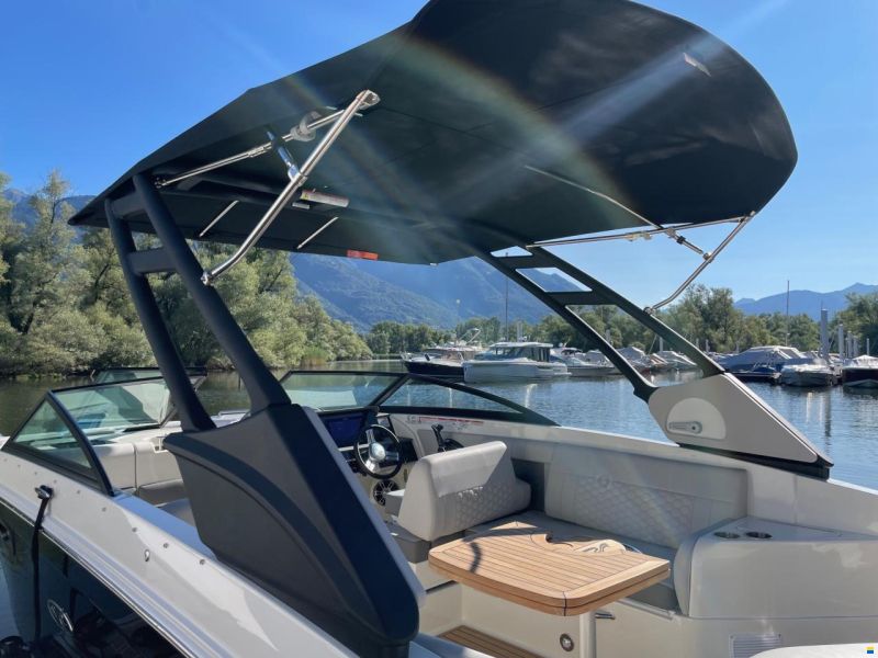Sea Ray 270 SDX