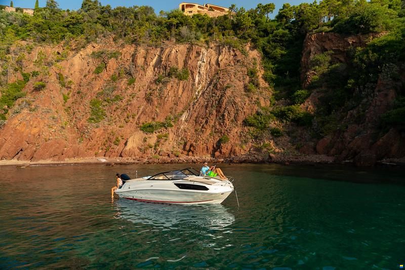 Bayliner VR6 Cuddy Inboard