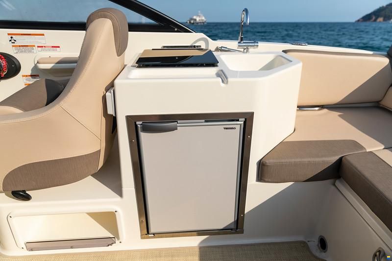 Bayliner VR6 Cuddy