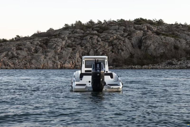 IRON 827 Coupe