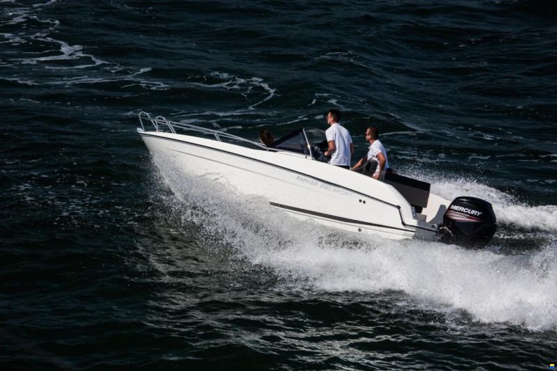 Parker 630 Bowrider und Trailer