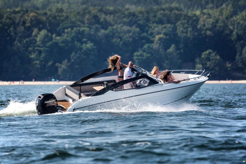 Parker 630 Bowrider
