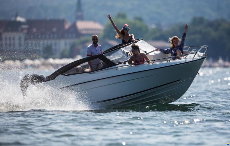 Parker 630 Bowrider