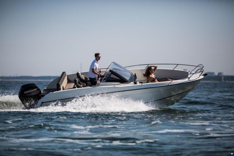 Parker 630 Bowrider