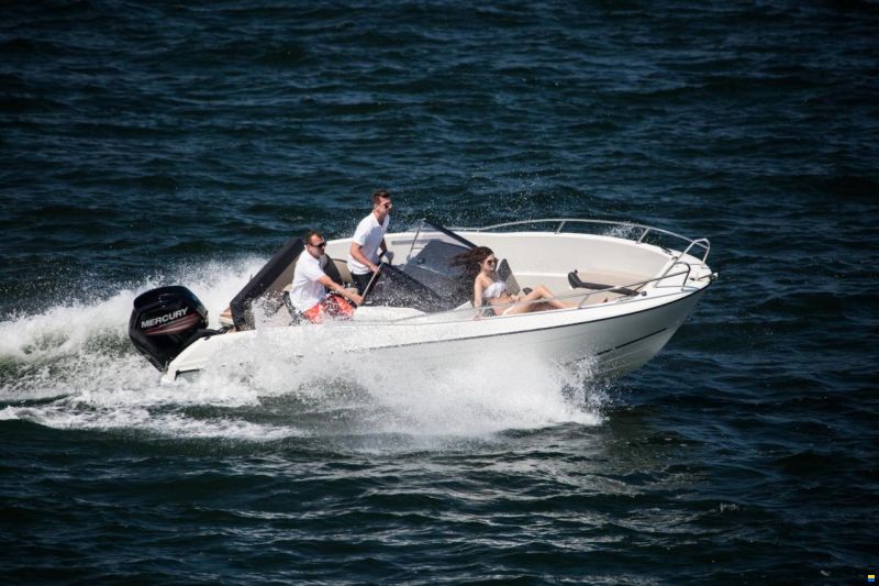 Parker 630 Bowrider