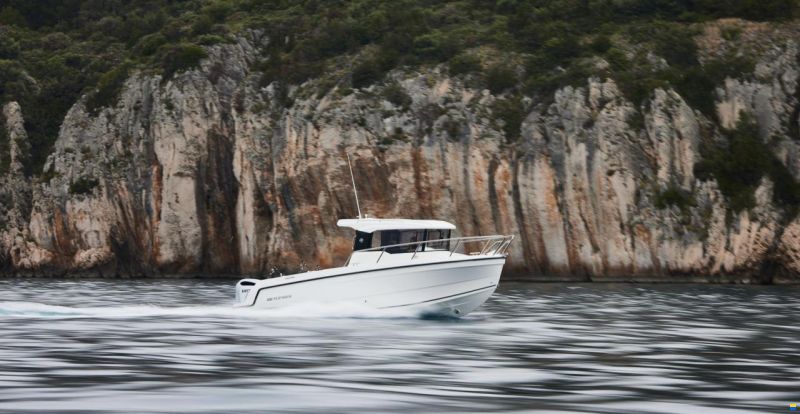 Parker 700 Pilothouse