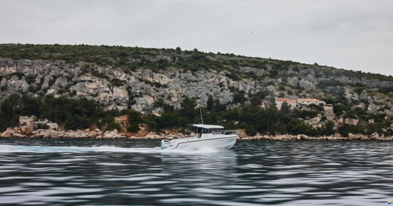 Parker 700 Pilothouse