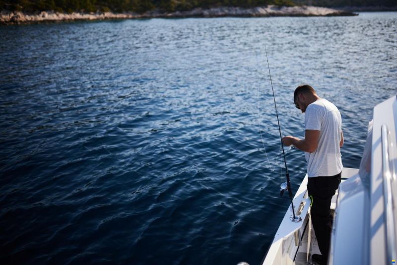 Parker 700 Pilothouse