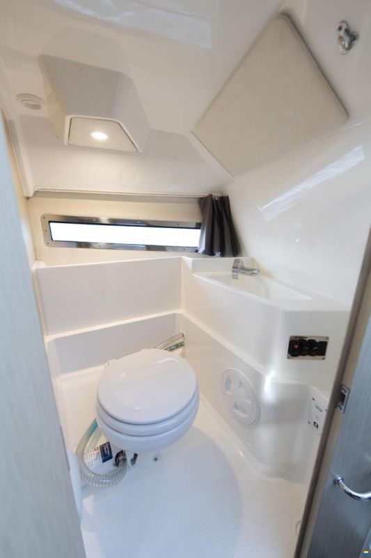 Parker 720 Adventure inkl. 200 PS und Trailer