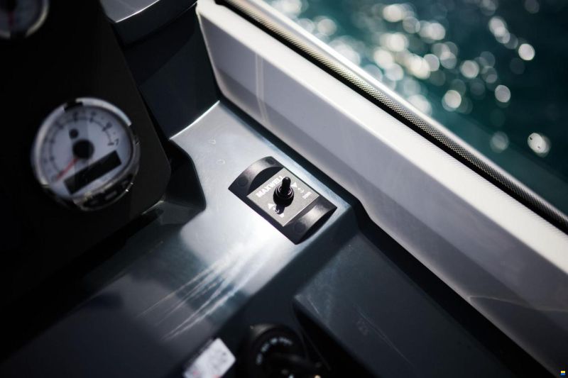 Parker 800 Cruiser inkl. 200 PS und Trailer