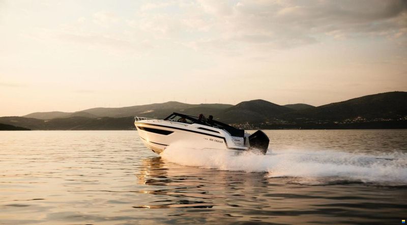 Parker 800 Cruiser