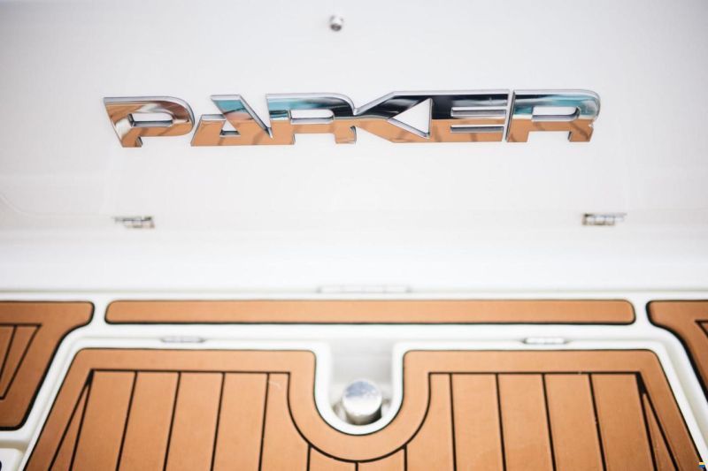 Parker 800 Cruiser