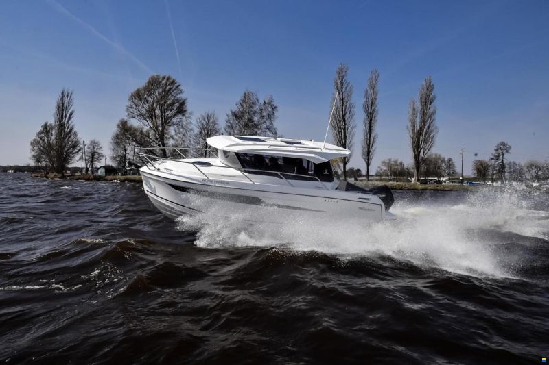 Parker 790 Explorer inkl. 200 PS und Trailer
