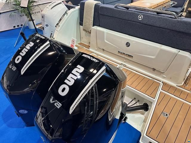 Parker 910 Odyssey mit 2x 250PS Testboot