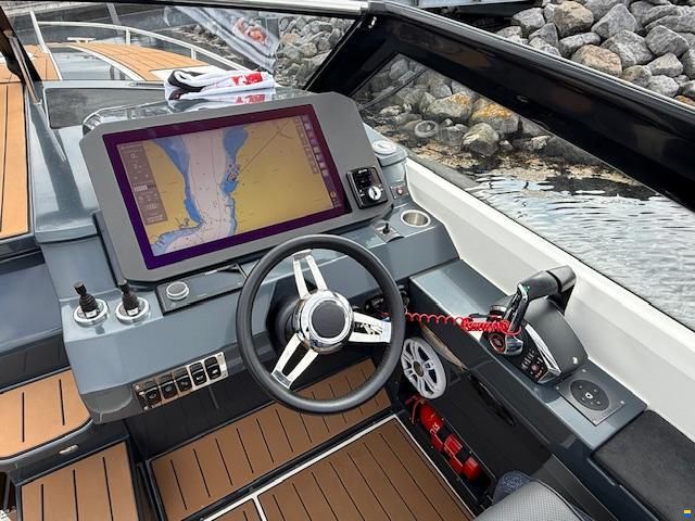 Parker 910 Odyssey mit 2x 250PS Gebrauchtboot 2