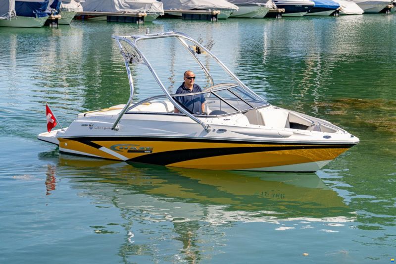 Campion Chase 550i Bowrider