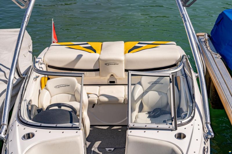 Campion Chase 550i Bowrider