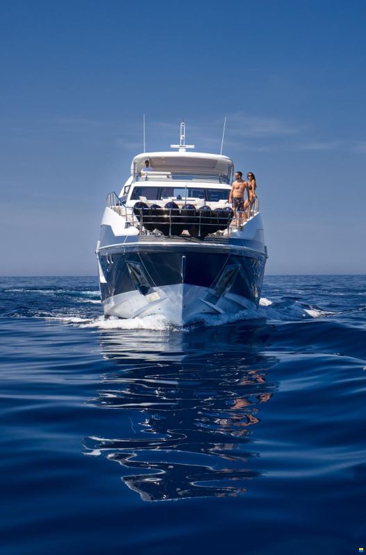 Azimut Grande 27 metri