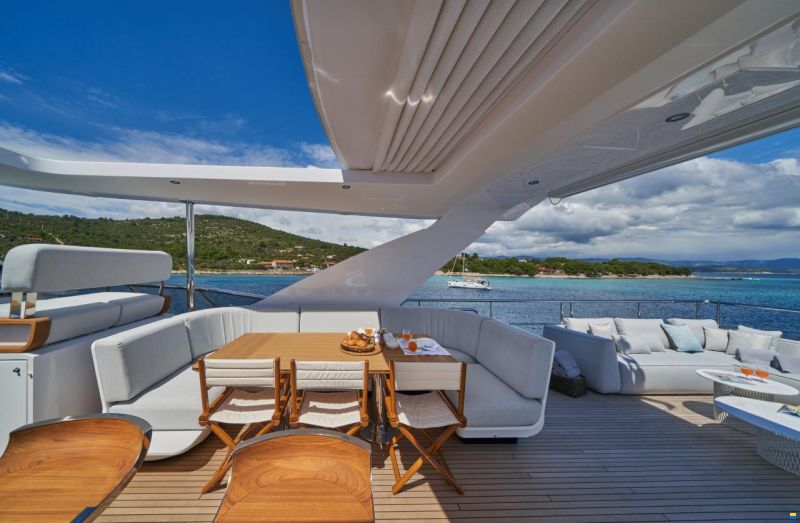 Azimut Grande 27 metri