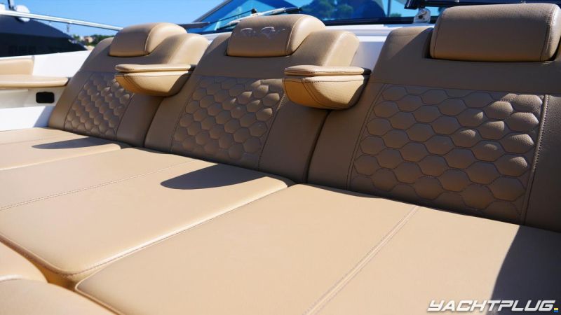 Sea Ray 320 Sundancer