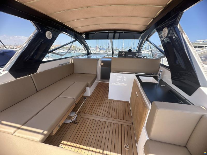 Sealine SC35