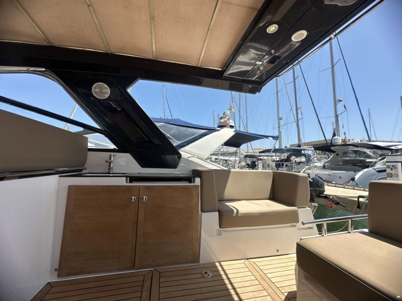 Sealine SC35