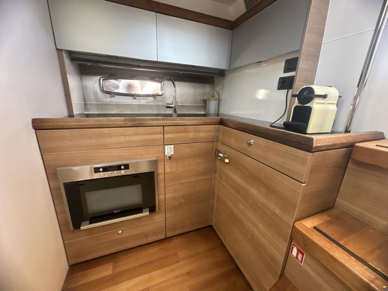 Sealine SC35