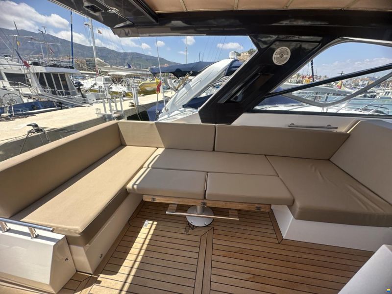 Sealine SC35