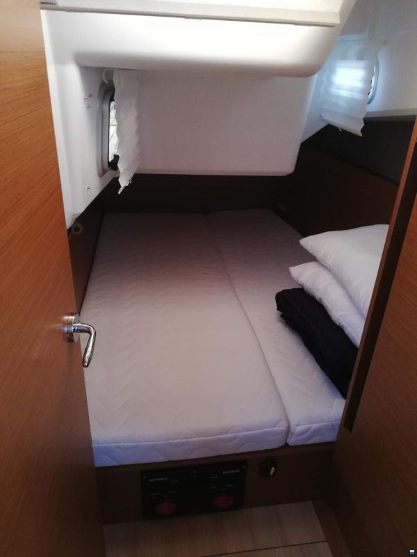 Jeanneau Sun Odyssey 410