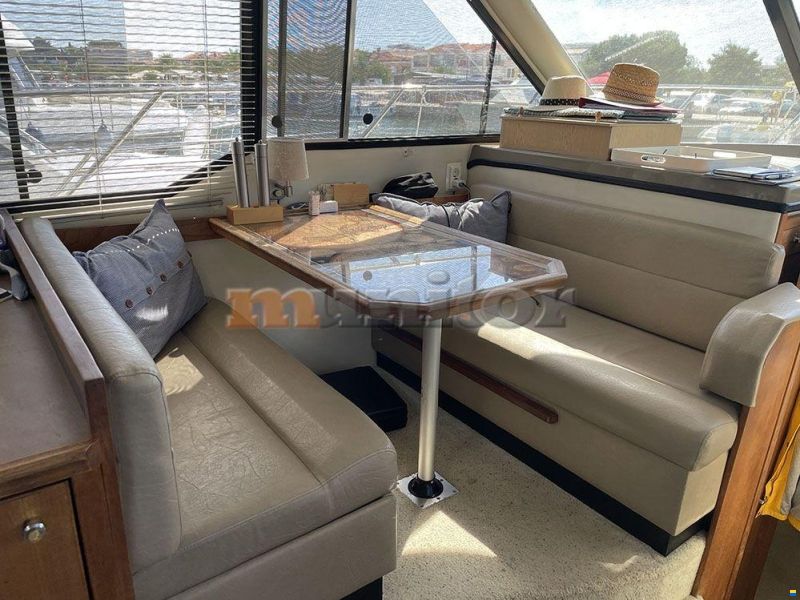 Bayliner 3587 AFT Cabin