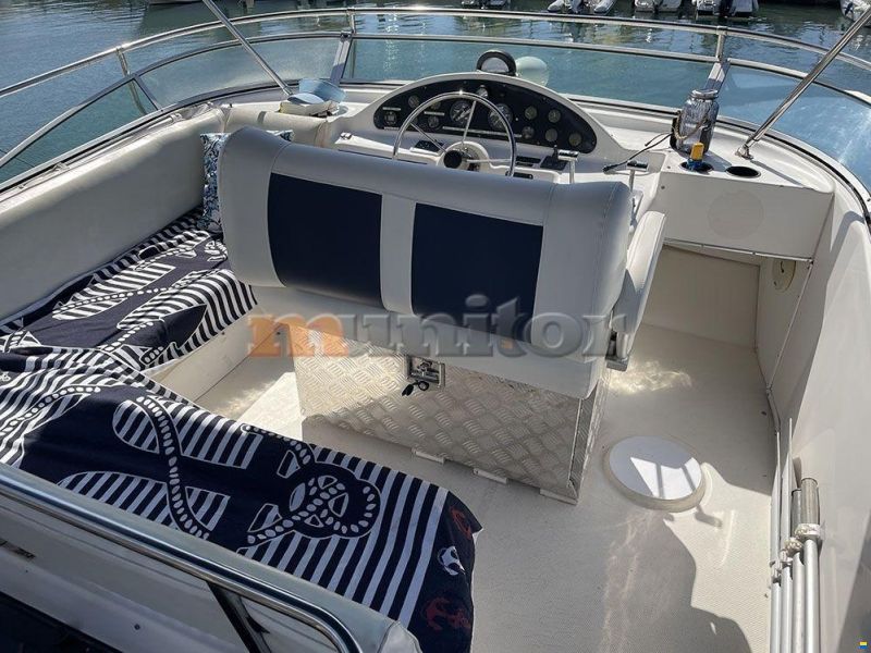 Bayliner 3587 AFT Cabin