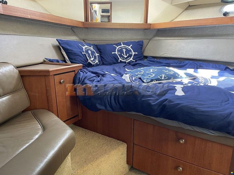 Bayliner 3587 AFT Cabin