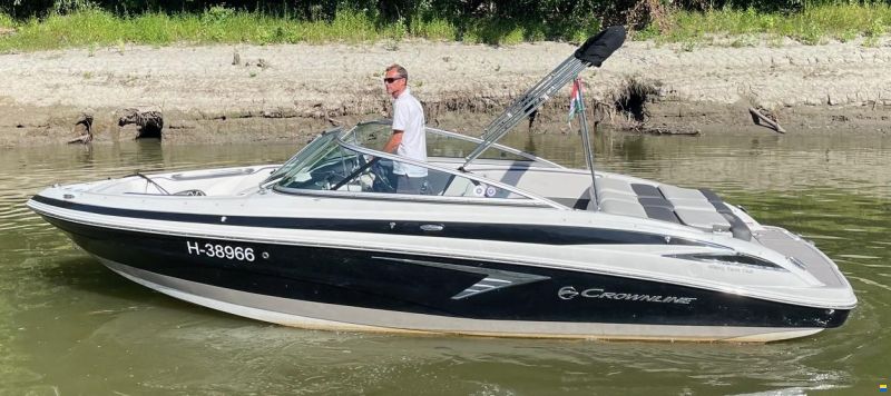 Crownline 210 SS