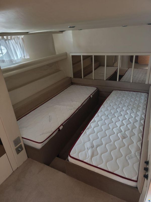 Sunseeker Camargue 55