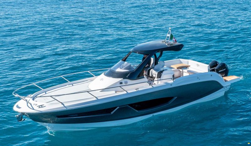 Sessa Key largo 34 Outboard Line