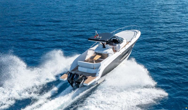 Sessa Key largo 34 Outboard Line