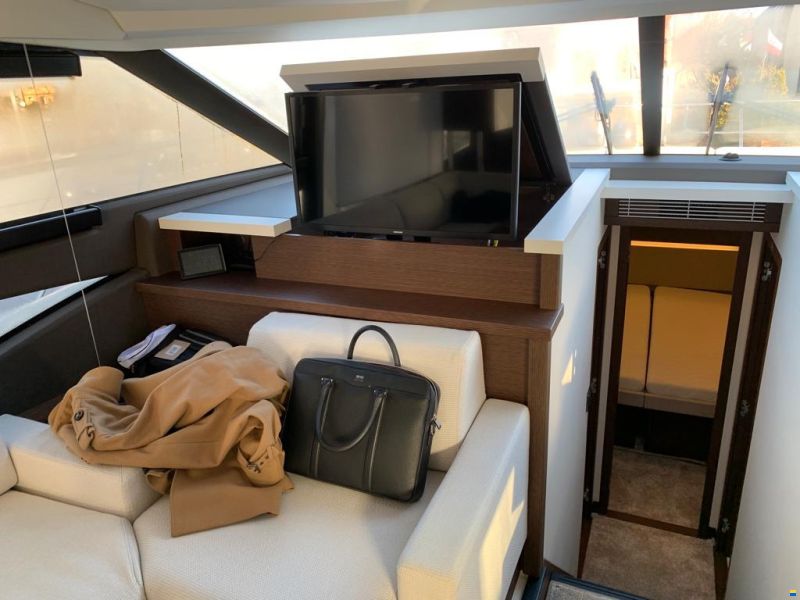 Prestige 520 S