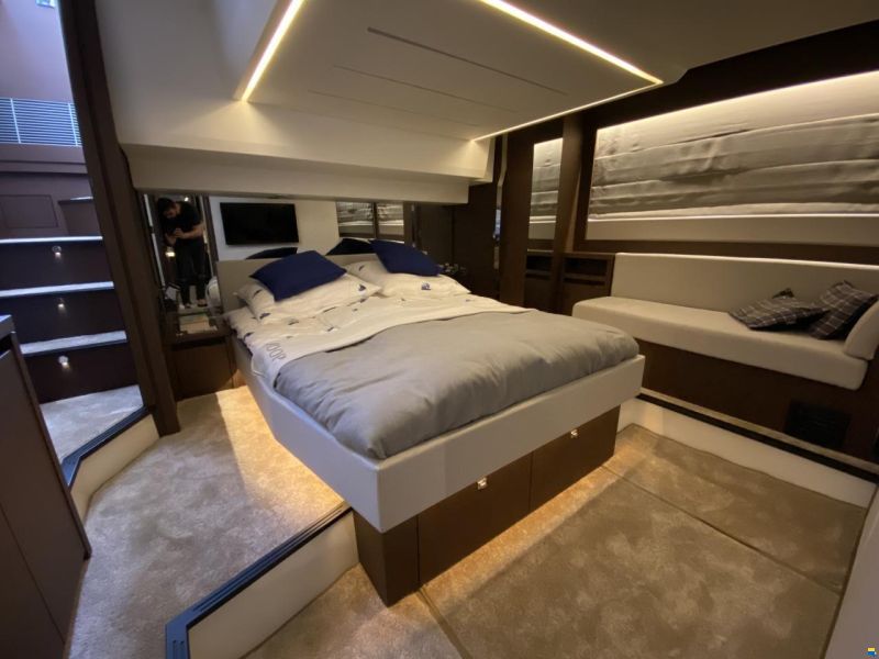 Prestige 520 S