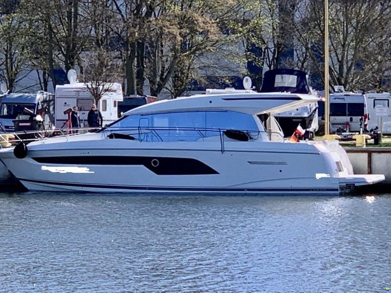 Prestige 520 S