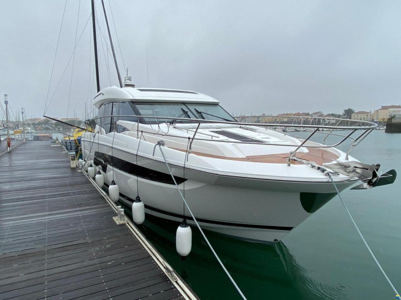 Prestige 520 S