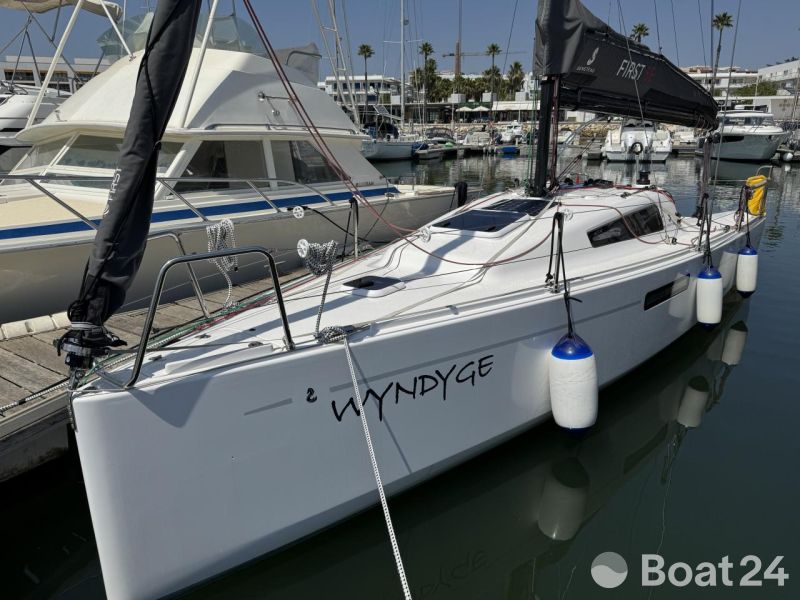 Beneteau First 27