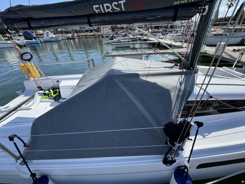 Beneteau First 27